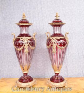 ペアフランス帝国カットガラスアンフォラ壷蓋花瓶