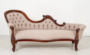 ビクトリア朝の長椅子-アンティークの形をしたソファソファ1860